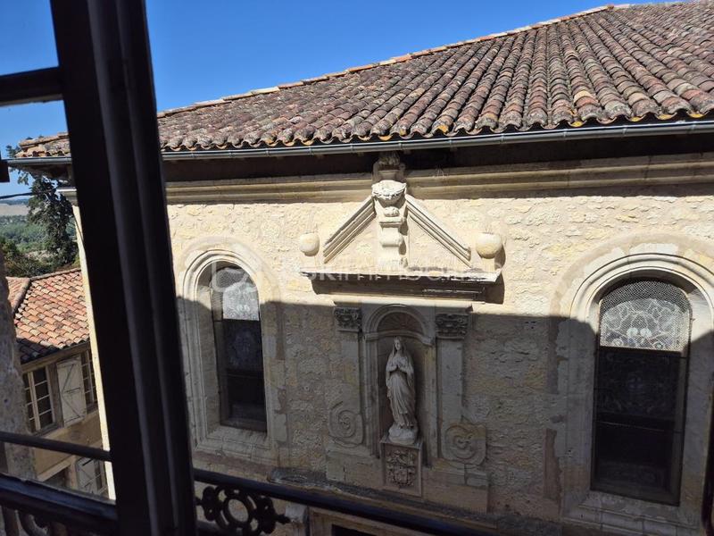 Maison ancienne - 330 m² - 15 pièces