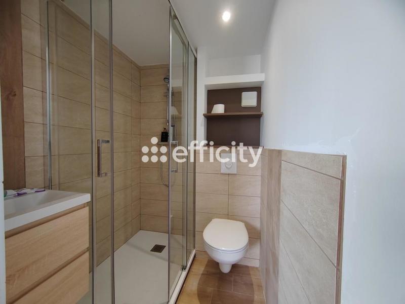 Maison - 198 m² - 6 pièces