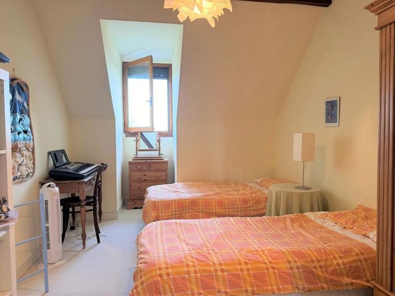 Propriété - 204 m² - 9 pièces