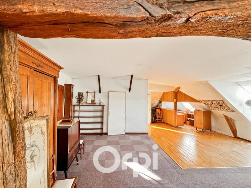 Maison - 371 m² - 8 pièces