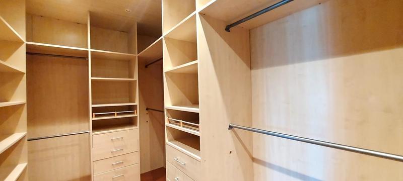 Villa - 182 m² - 6 pièces