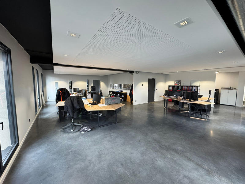 Entrepôt - 1 008 m² - 6 pièces