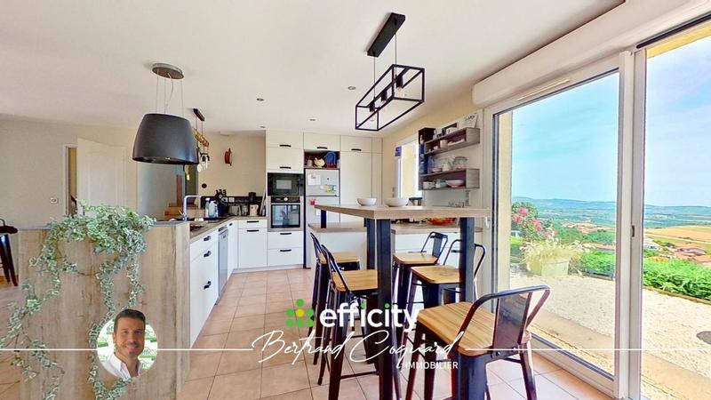 Maison - 145 m² - 6 pièces