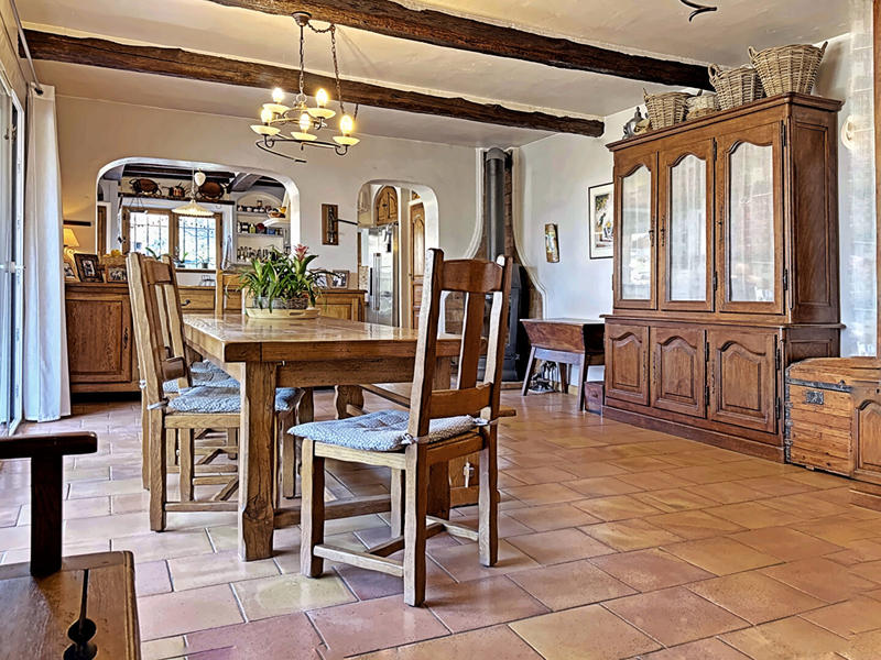 Maison - 138 m² - 7 pièces