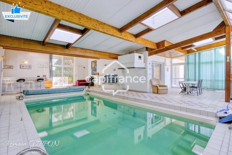 Maison - 286 m² - 11 pièces