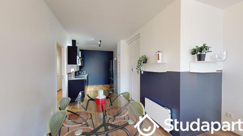 Chambre - 10 m² - 1 pièce