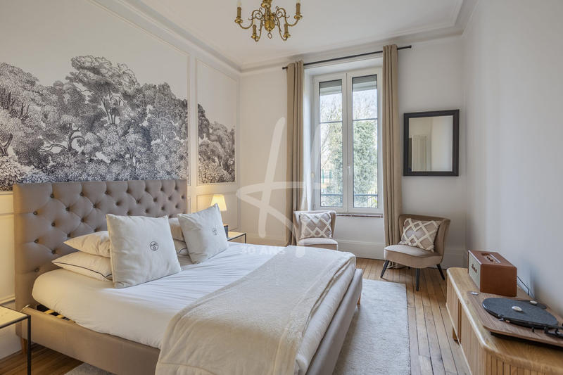 Appartement - 106 m² - 5 pièces