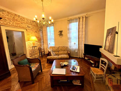 Maison - 180 m² - 6 pièces