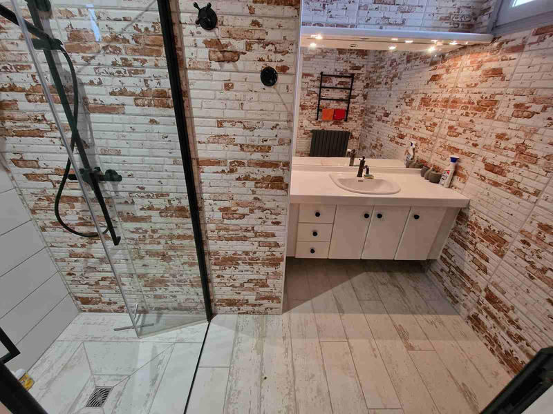 Maison - 255 m² - 8 pièces