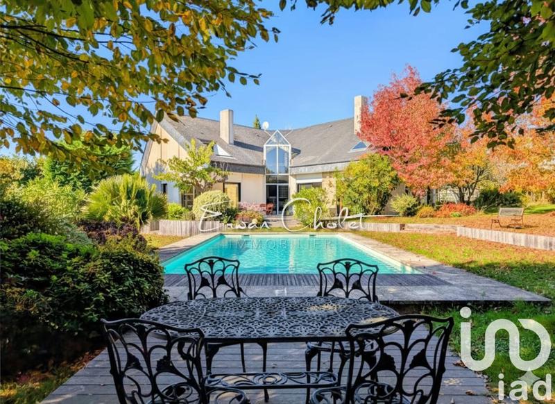 Maison de maîtres - 261 m² - 8 pièces