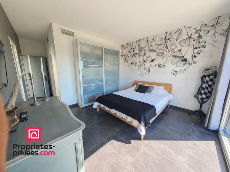 Villa - 220 m² - 6 pièces