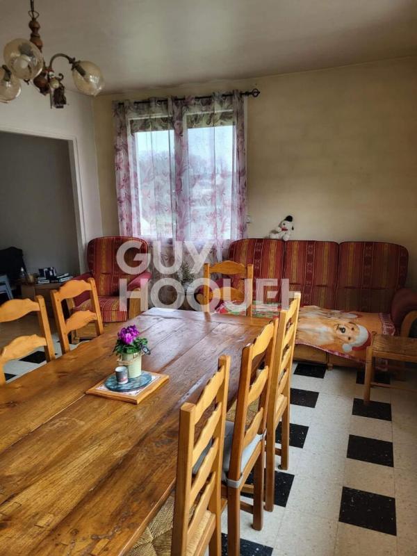 Maison - 97 m² - 5 pièces