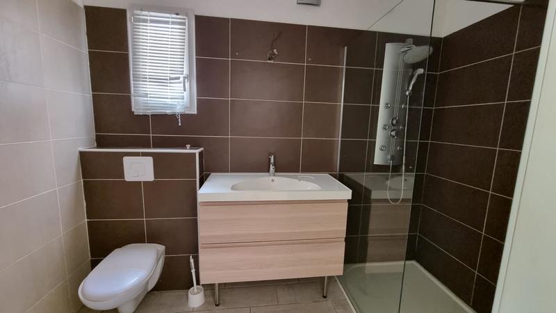 Propriété - 231 m² - 8 pièces