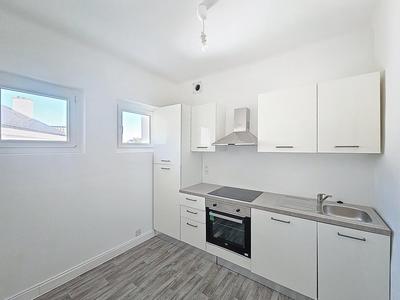 Appartement - 110 m² - 6 pièces