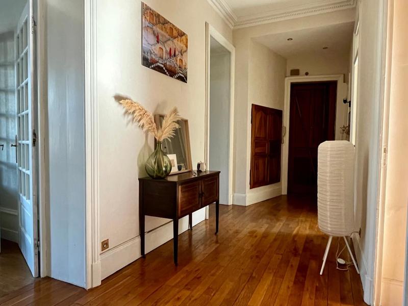 Appartement - 98 m² - 4 pièces