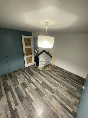 Maison - 77 m² - 5 pièces