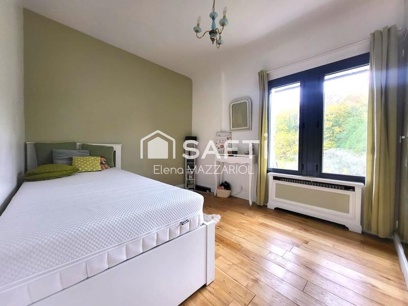 Maison - 180 m² - 7 pièces