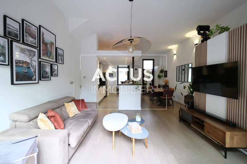 Maison - 134 m² - 5 pièces