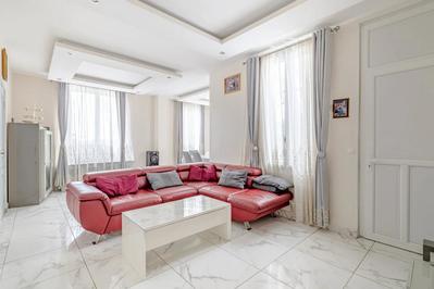 Maison - 200 m² - 5 pièces