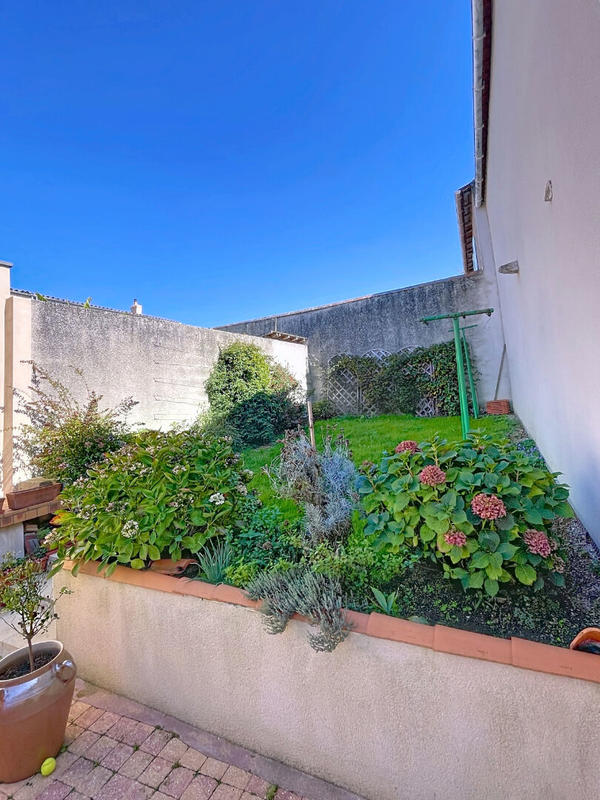 Maison - 90 m² - 3 pièces