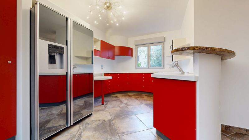 Appartement - 142 m² - 4 pièces