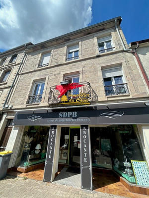 Local commercial - 211 m² - 5 pièces