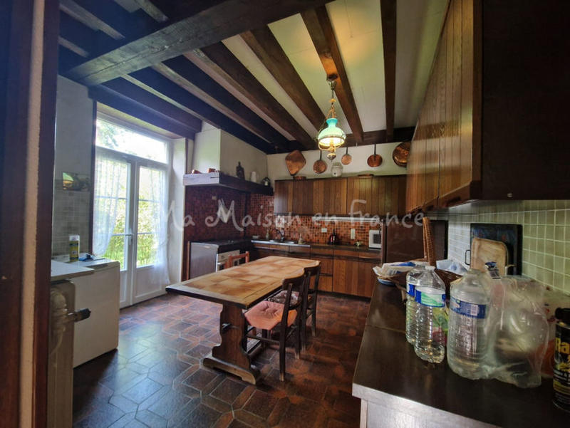 Propriété - 417 m² - 11 pièces