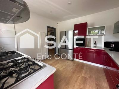 Maison - 158 m² - 8 pièces