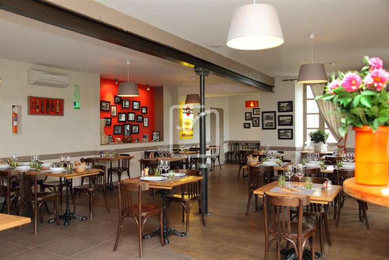 Maison de village - 250 m² - 10 pièces