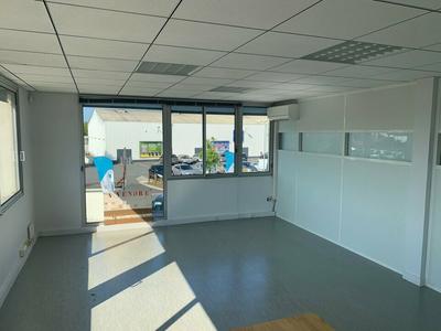 Bureau - 228 m²