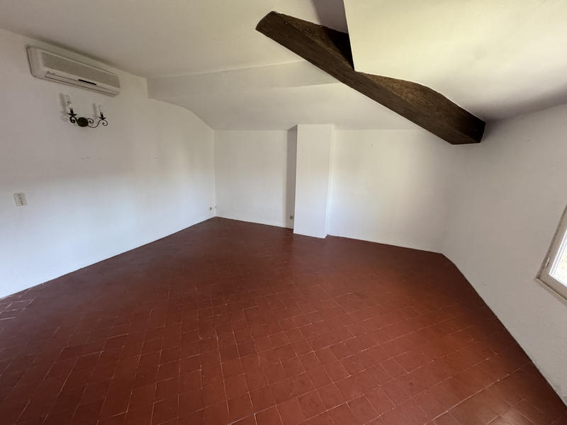 Maison de village - 338 m² - 15 pièces