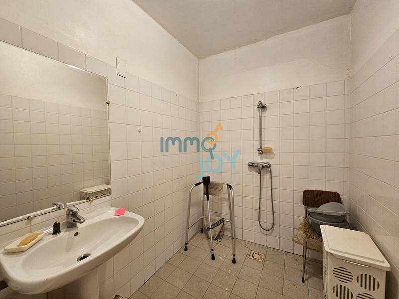 Maison - 93 m² - 4 pièces