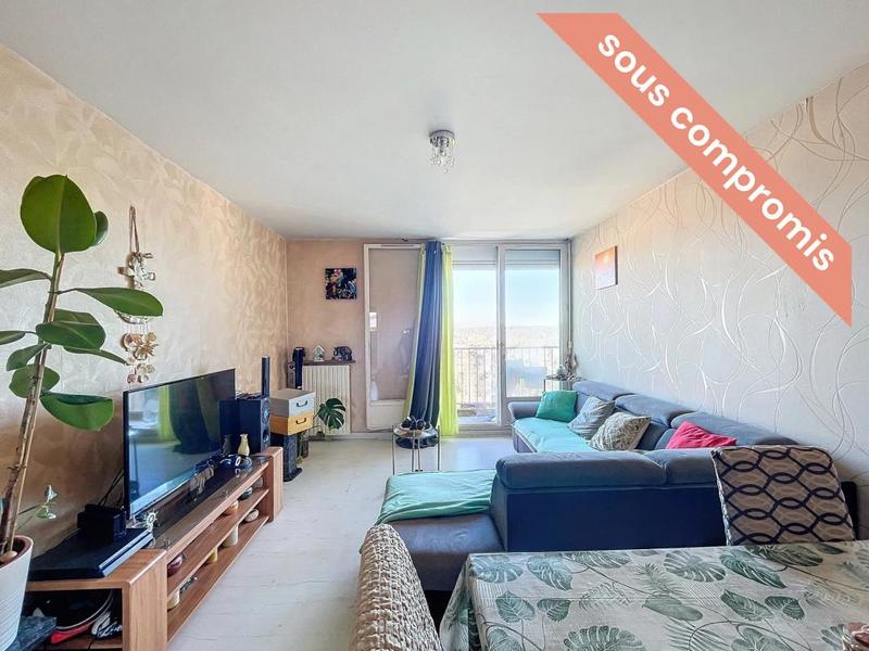 Appartement - 95 m² - 5 pièces