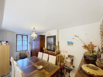 Maison - 107 m² - 7 pièces