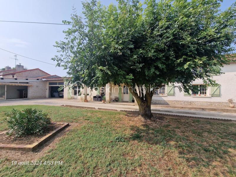 Longère - 213 m² - 6 pièces