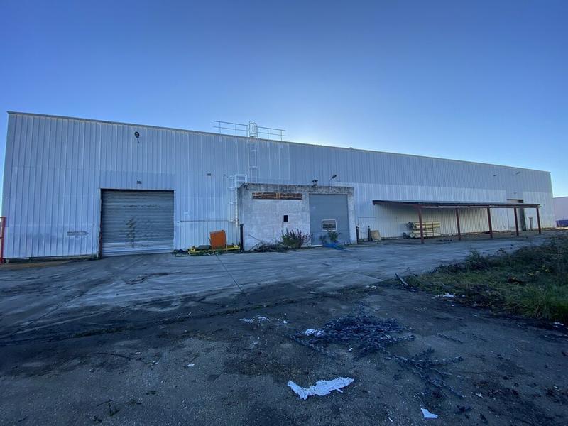 Local d'activité / Entrepôt - 3 150 m²