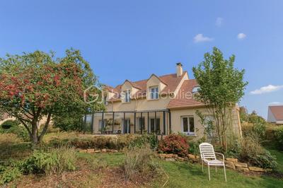 Maison - 145 m² - 7 pièces