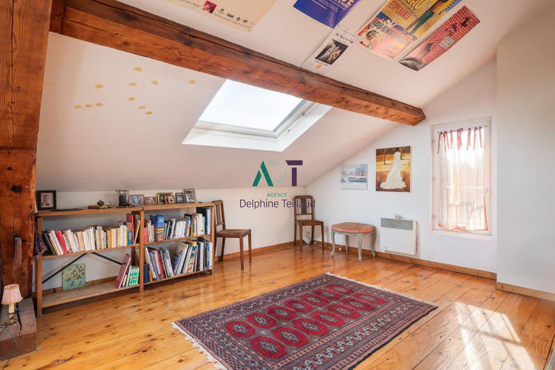 Appartement - 130 m² - 6 pièces