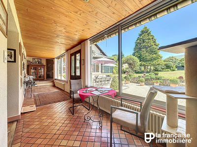 Maison - 249 m² - 8 pièces