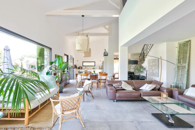 Villa - 160 m² - 5 pièces