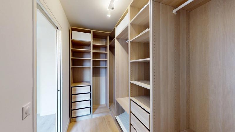 Appartement - 99 m² - 4 pièces