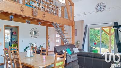 Maison - 137 m² - 6 pièces