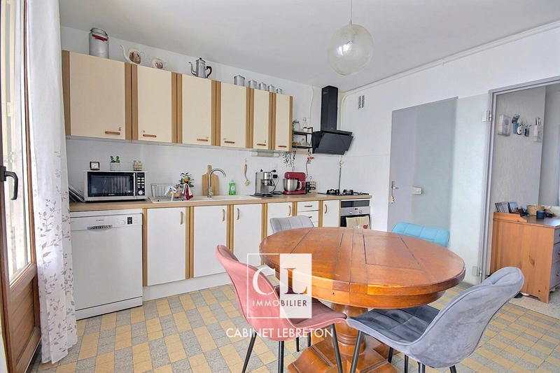 Appartement - 83 m² - 4 pièces
