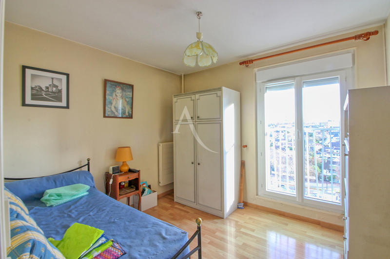 Appartement - 75 m² - 4 pièces