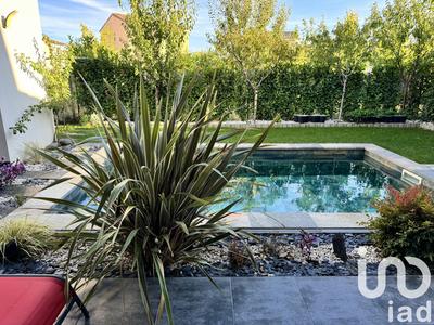 Maison de maîtres - 140 m² - 4 pièces