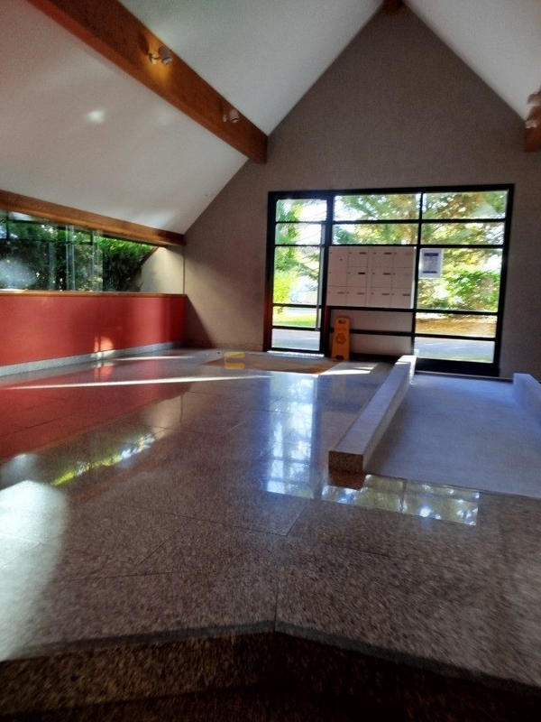 Appartement - 125 m² - 4 pièces