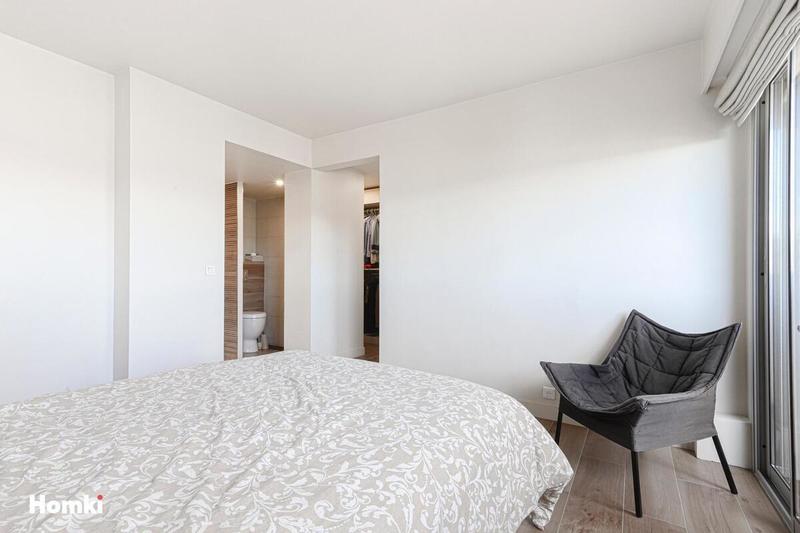 Appartement - 101 m² - 4 pièces