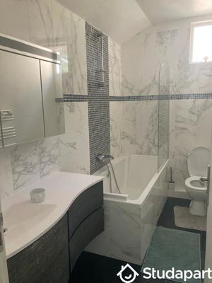 Chambre - 9 m² - 1 pièce