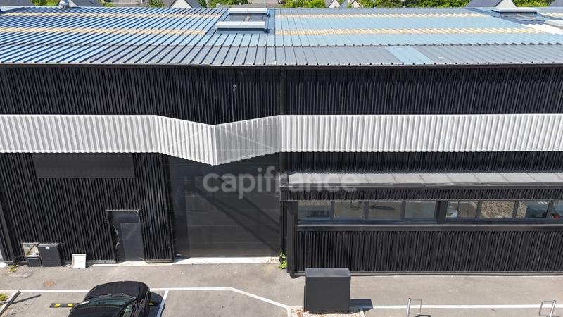 Local d'activité / Entrepôt - 577 m² - 1 pièce
