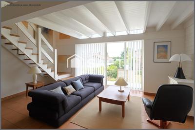 Maison - 240 m² - 7 pièces